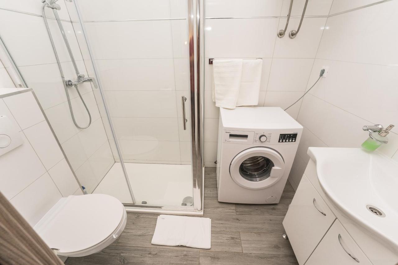Apartment Maza *