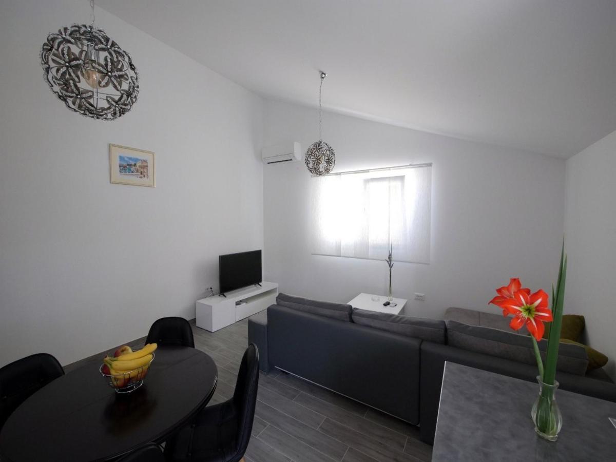 Maza Apartman Zára